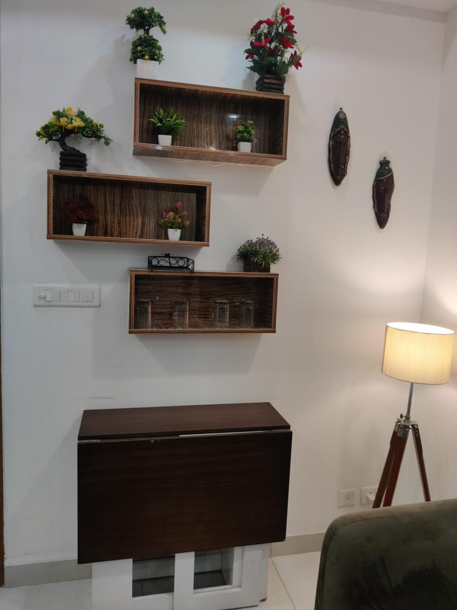 The Forest Stays-Luxury Studio Apartment In نويدا المظهر الخارجي الصورة